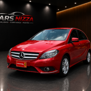 MERCEDEZ B200 TURBO 2013