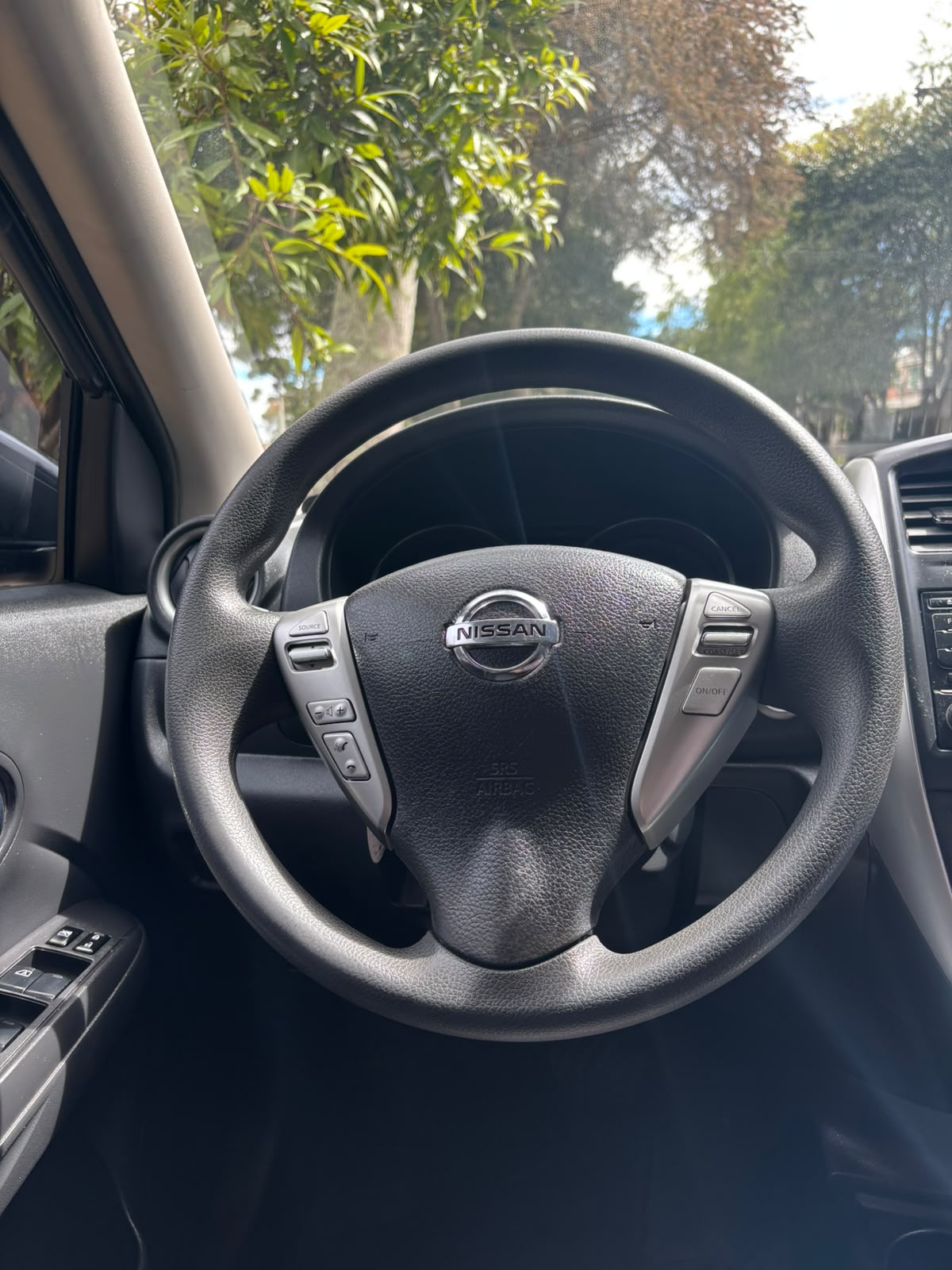 NISSAN VERSA ADVANCE 2015 - Imagen 17