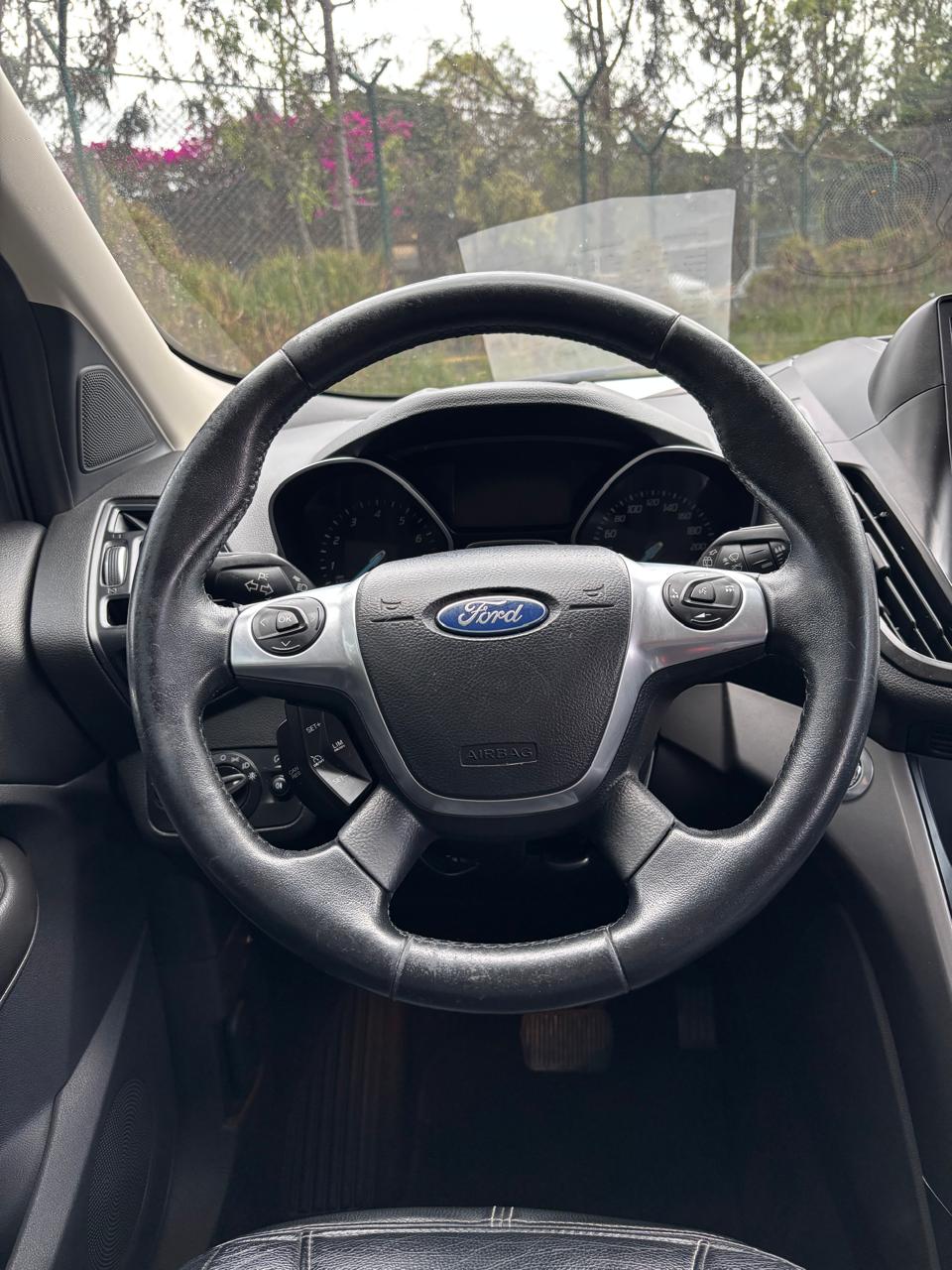 FORD ESCAPE SE - Imagen 9