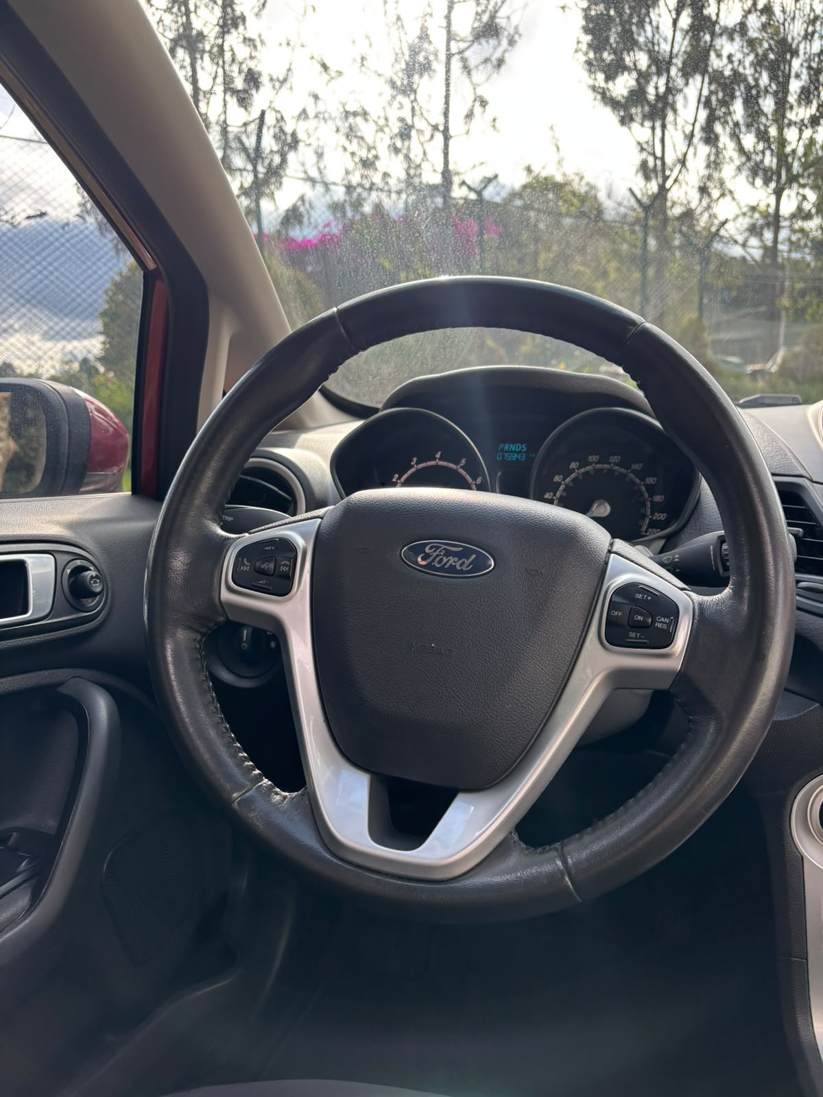 FORD FIESTA 2015 - Imagen 10