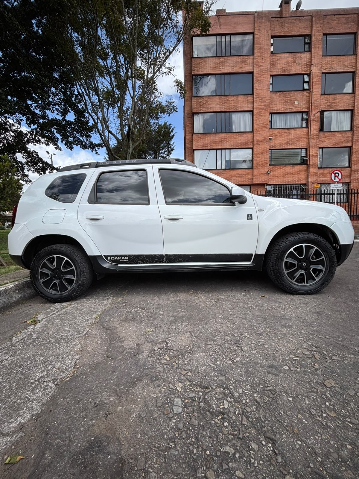 RENAULT DUSTER 4*4 2017 - Imagen 5