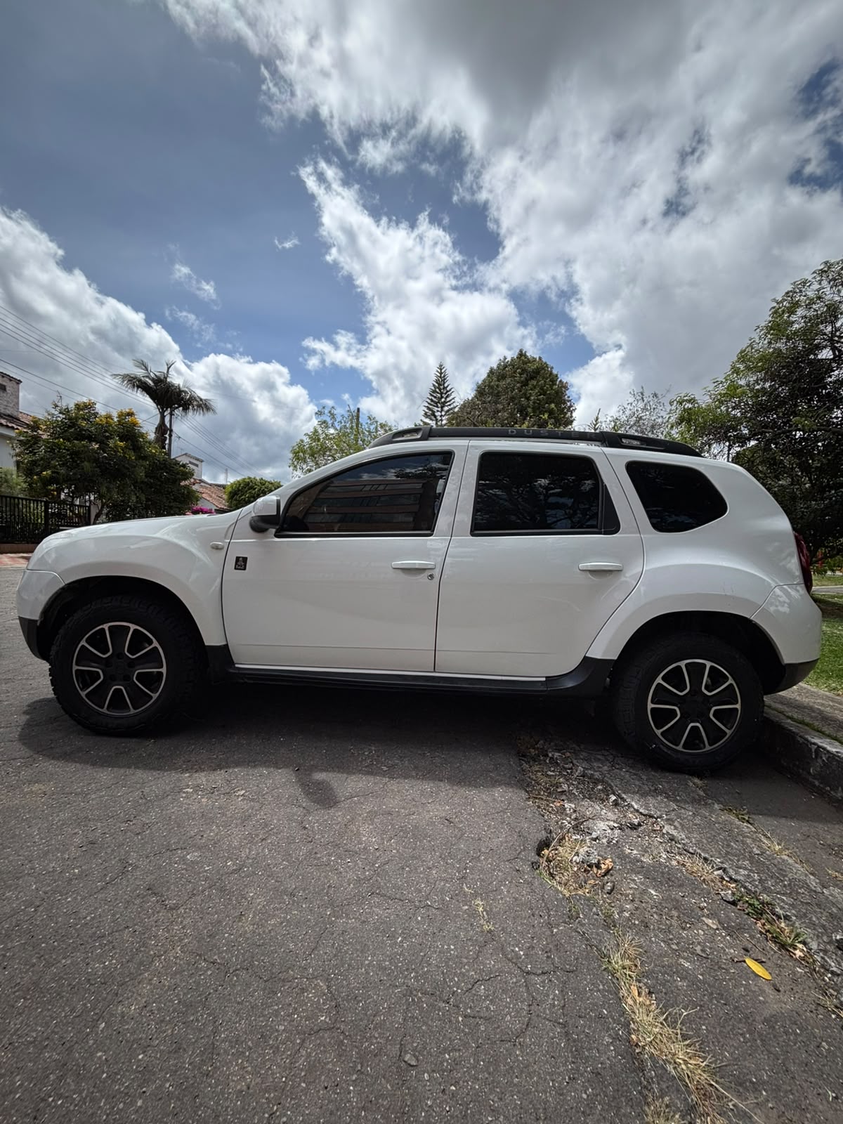 RENAULT DUSTER 4*4 2017 - Imagen 4