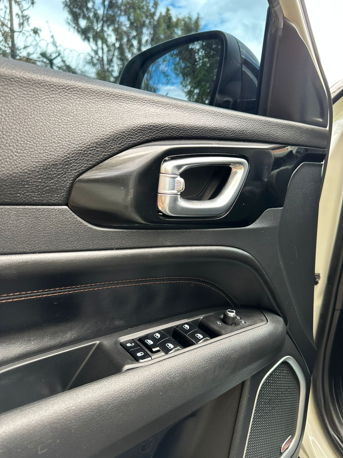 JEEP COMPASS 2025 - Imagen 2